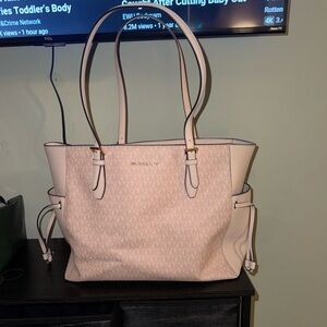 Michael Kors Womens Gilly Large Jet Set Drawstring Top Zip Tote